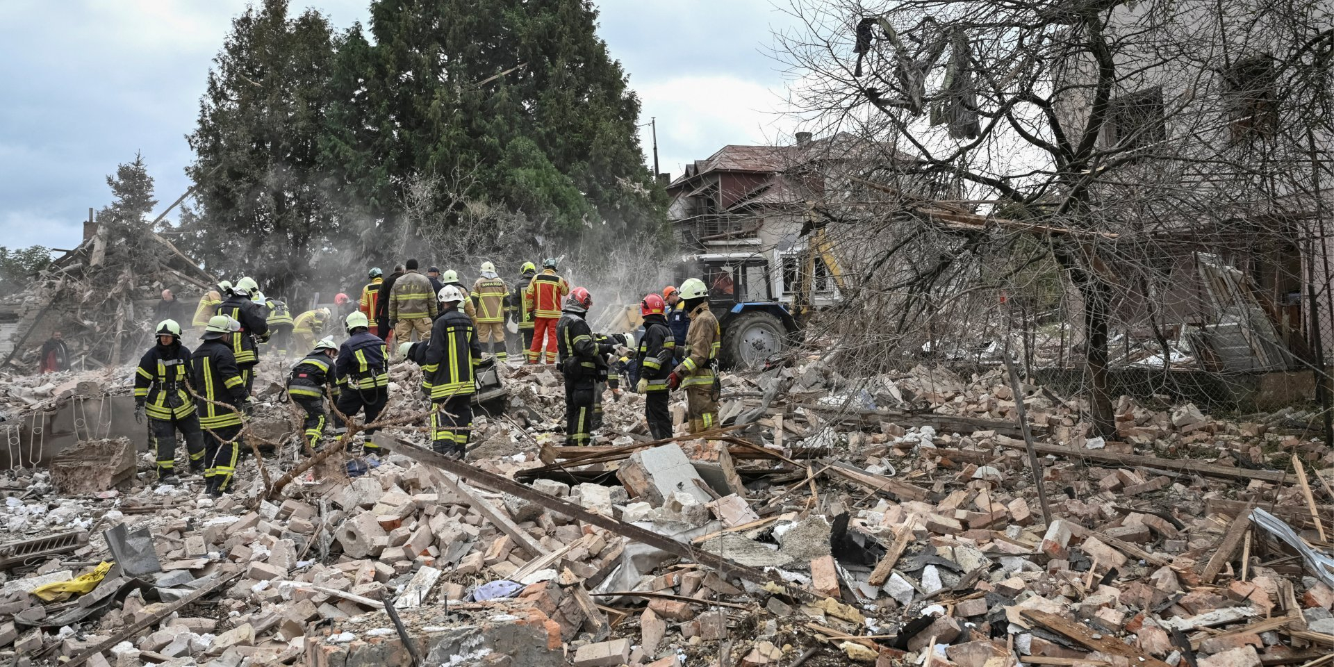 The aftermath of Russian strike on Lviv Oblast on Oct. 5 (Photo: REUTERS/Stringer)