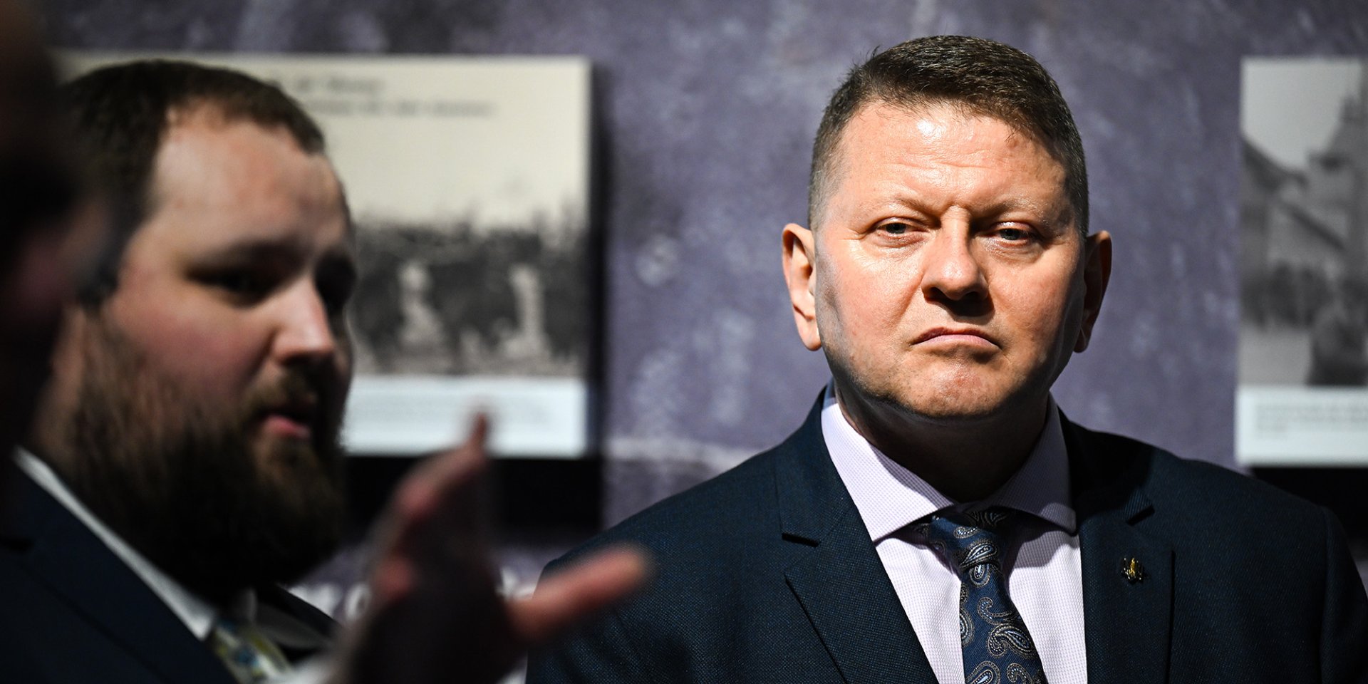 &laquo;Кто-то решил поиграть в&nbsp;политические игры&raquo;. У&nbsp;Залужного рассказали, собирает&nbsp;ли он&nbsp;под выборы команду из&nbsp;топовых военных чиновников