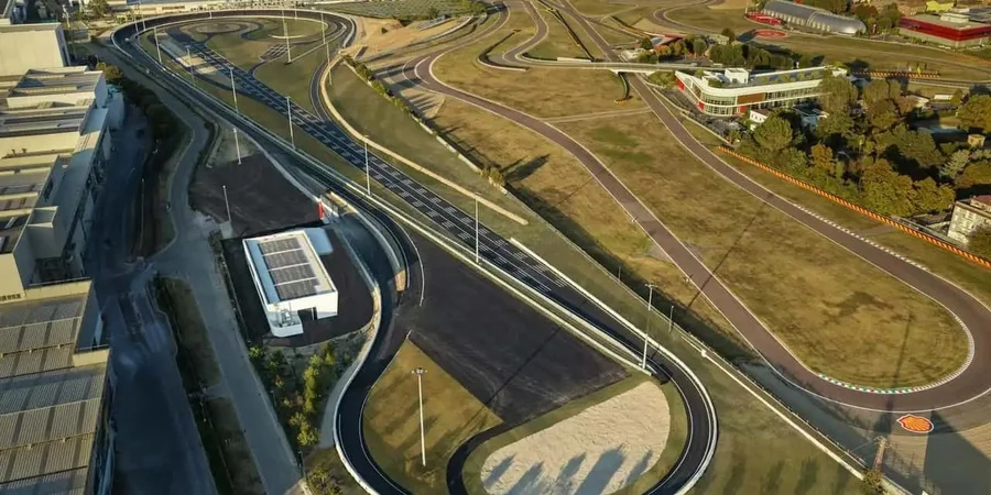 Ferrari e-Vortex — нова тестова траса для спортивних авто та секретних випробувань / NV 2 Електронна доріжка (фото: Ferrari)