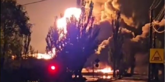 Avangard chemical plant explosion (Photo: Astra / Telegram)