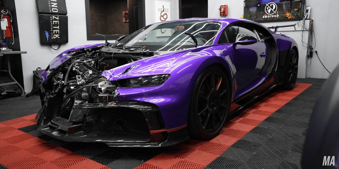 Пошкоджена Bugatti (Фото: Mat Armstrong/YouTube)