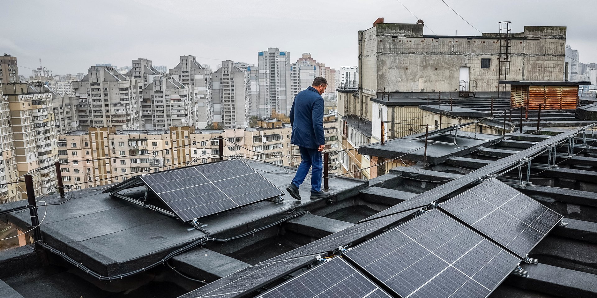 Избежать блэкаута. Как украинские города ищут новые источники электроэнергии вместо тех, что уничтожают российские дроны и&nbsp;ракеты