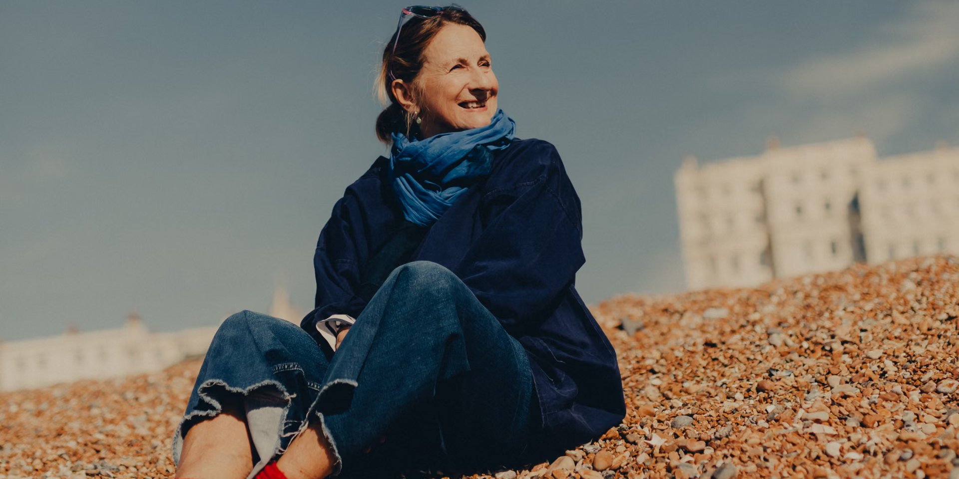 Элейн Кингетт на пляже в Брайтоне, Восточный Сассекс (Фото: Peter Flude/The Guardian)