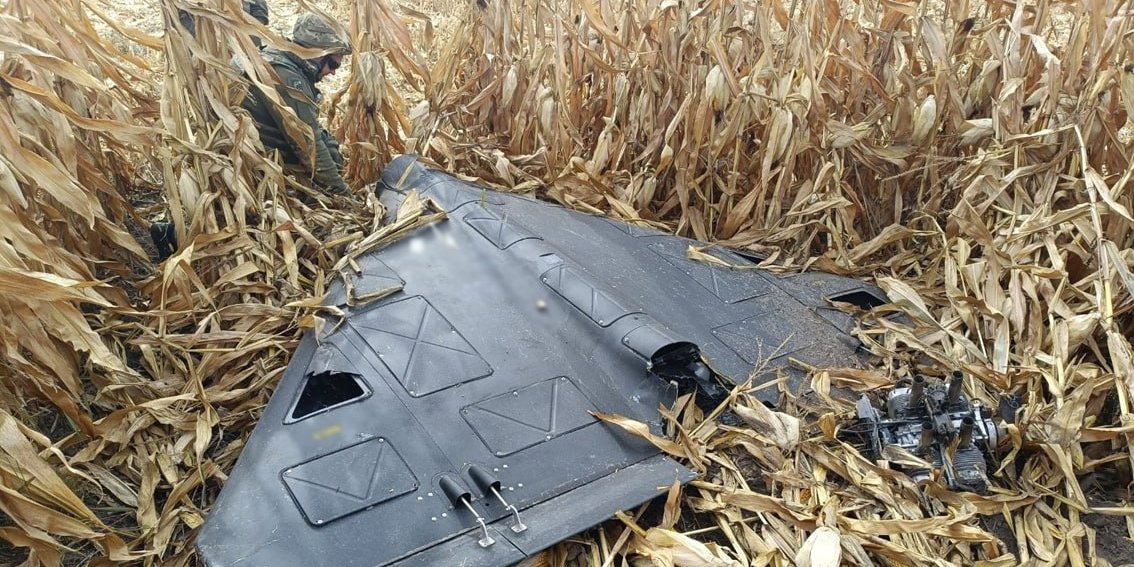 A Russian attack drone discovered in the Nizhyn district of Chernihiv Oblast, October 2025. (Photo: National Police of Ukraine / Telegram)
