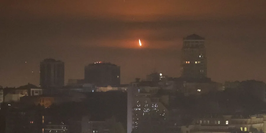 Ночная атака РФ: по всей Украине объявлена тревога, по Киеву россияне ударили ракетами, в пригороде Харькова раздавались взрывы