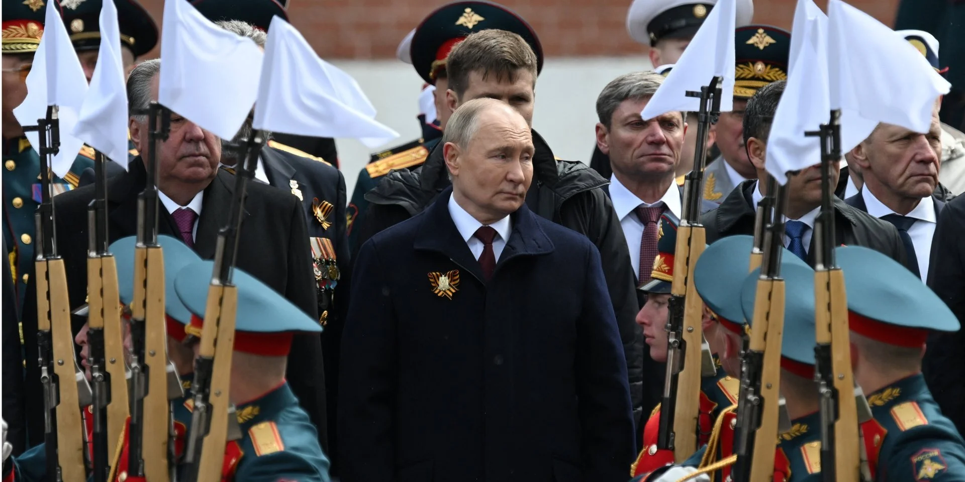 Російський диктатор Володимир Путін на параді 9 травня 2024 року в Москві (Фото: Sputnik/Maxim Blinov/Pool via REUTERS)