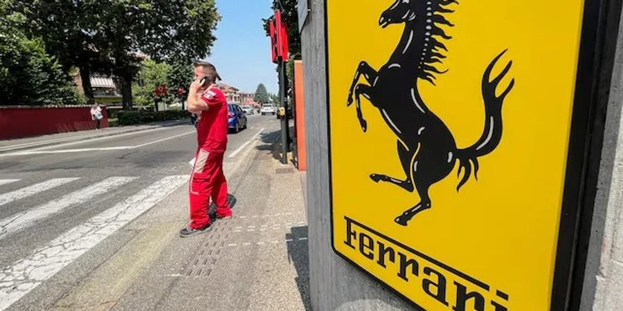 Ferrari выходит на рынок криптовалют (Фото: REUTERS/Flavio Lo Scalzo)