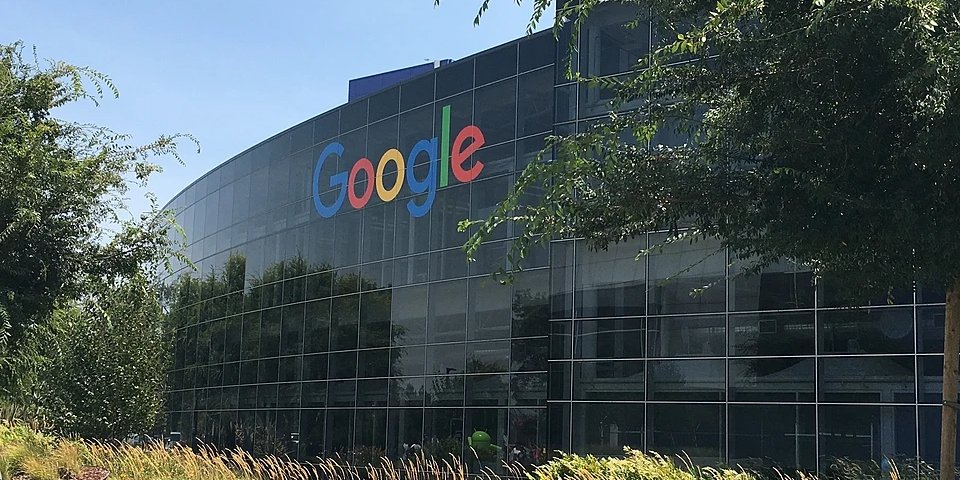 Google совместно с компанией Planet Labs планирует запустить два прототипа спутников в начале 2027 года (Фото: The Pancake of Heaven!)