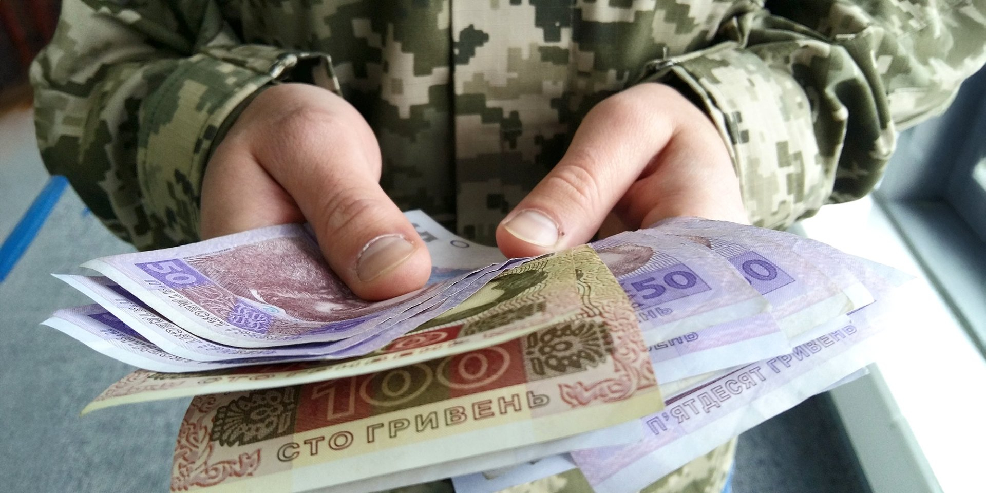 Ukraine to introduce new contracts for military personnel (Photo: Ingvar Shapik / Getty Images)