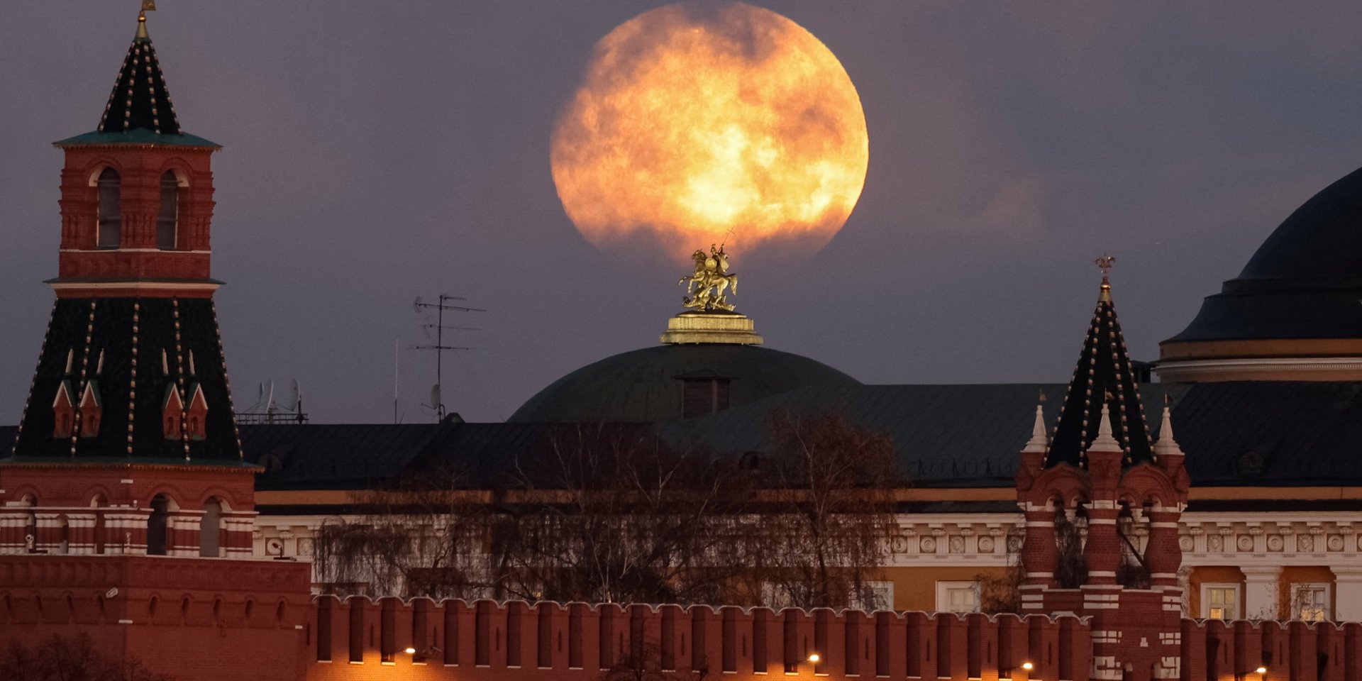 Павло Баєв: Минулий досвід мав навчити Путіна, що такі дії часто дають протилежний ефект (Фото: REUTERS)