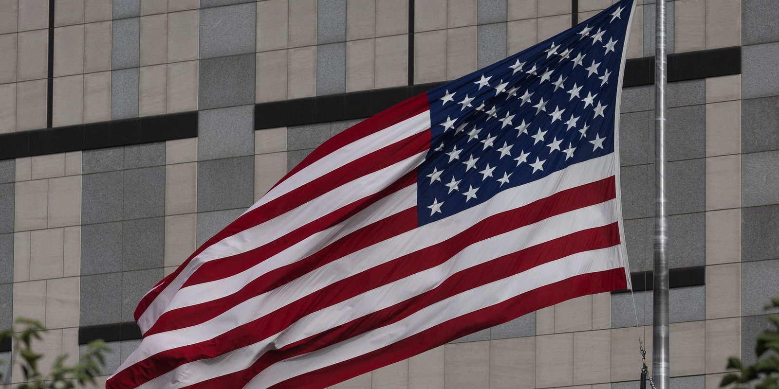 U.S. Embassy, Kyiv (Photo: REUTERS/Valentyn Ogirenko)