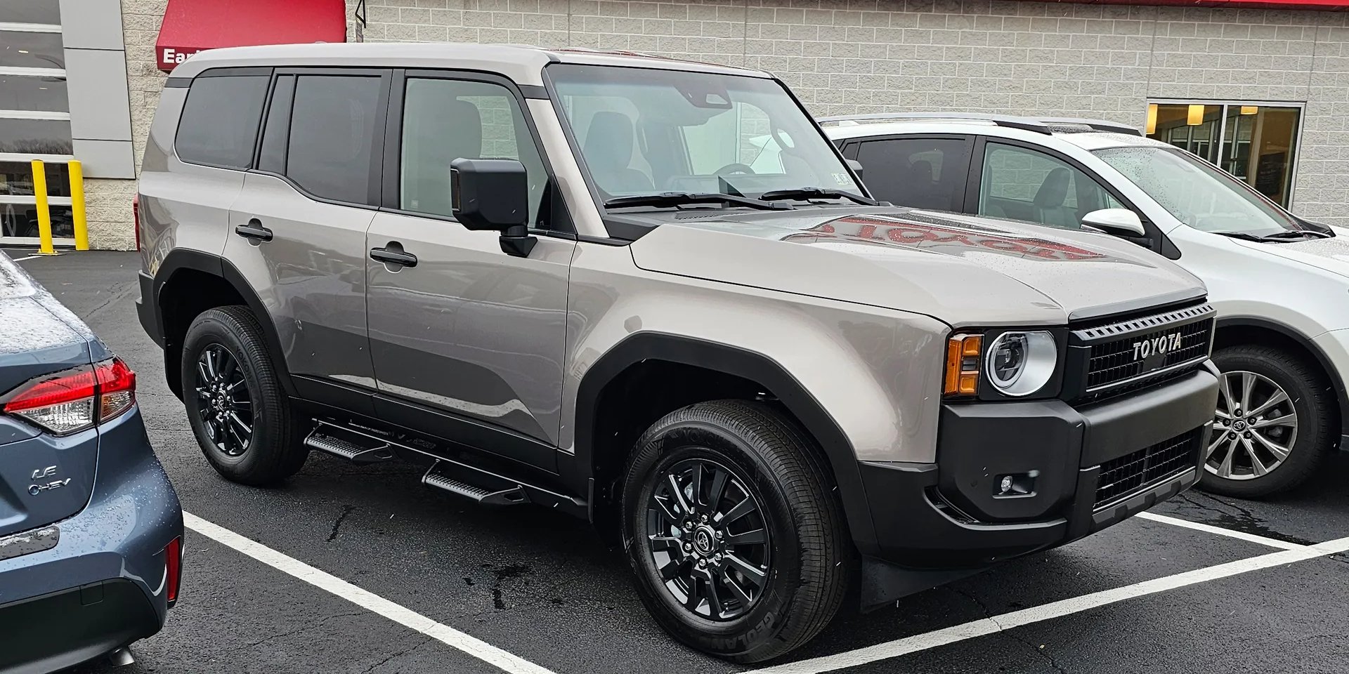 Сомерс каже, що вибрав Land Cruiser, тому що це «найкращий автомобіль Toyota за багато років, починаючи з 50-х» (Фото: Шейн Сомерс)