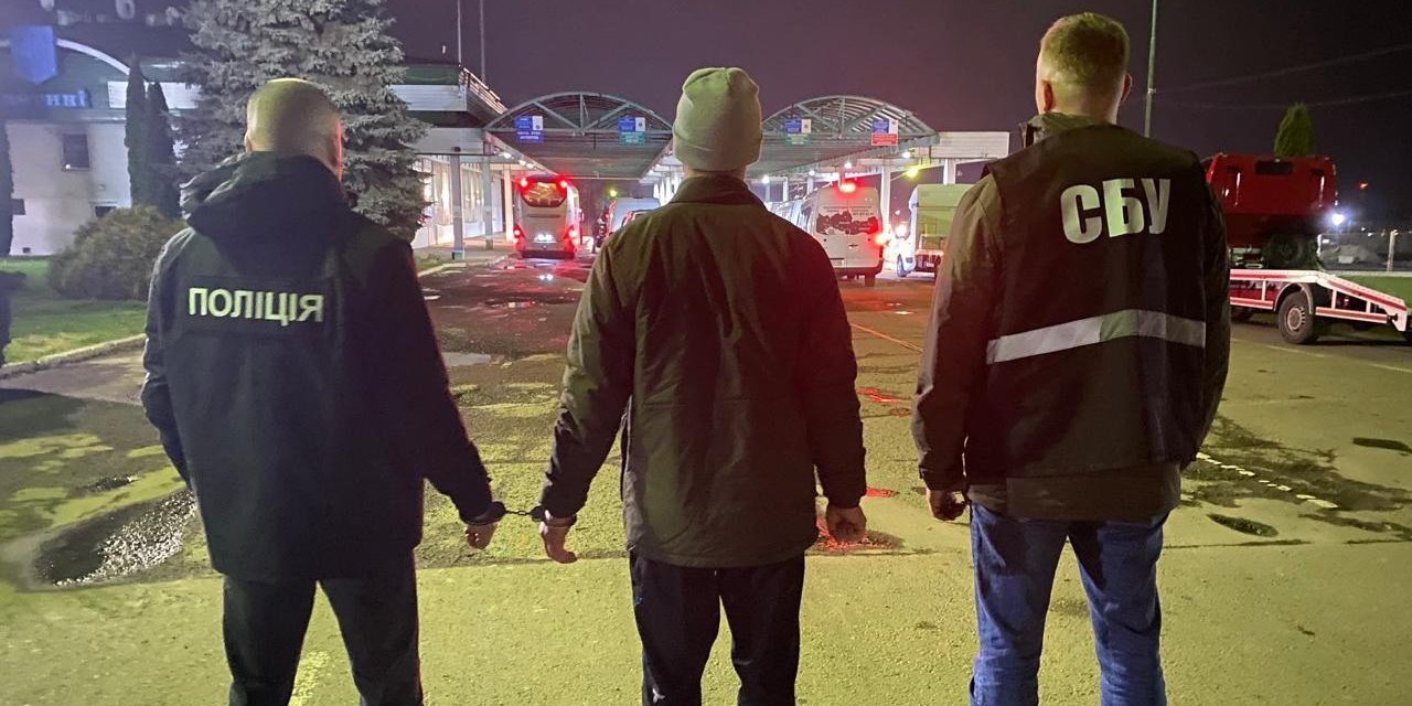 Law enforcement officers from Lithuania and Ukraine detained a Russian militant (Photo: National Police)