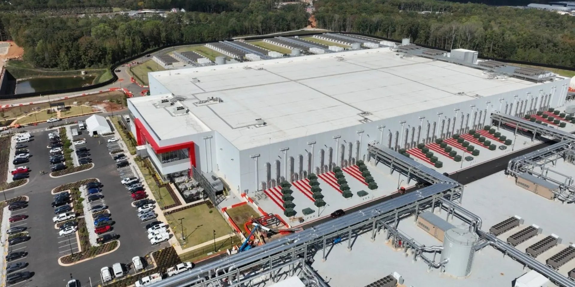 Центр обробки даних Fairwater AI компанії Microsoft (Фото: Microsoft)