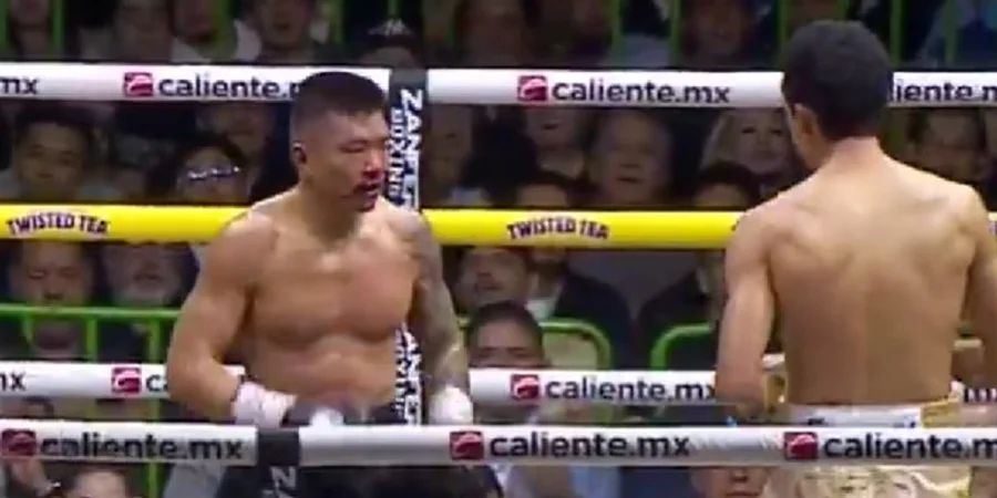 У ніч на 16 листопада Арнольд Хегай програв Рафаелю Еспінозі (Фото: Скріншот з відео)