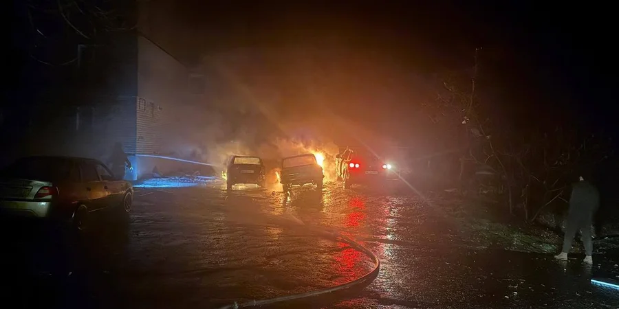 Армия РФ ударила ракетами по центру Балаклеи на Харьковщине: повреждены многоквартирные дома, есть погибшие