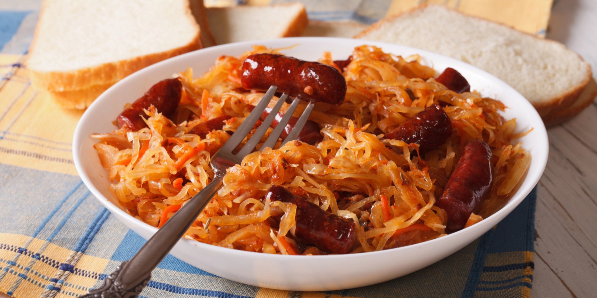 Квашеную капусту можно готовить разными способами и при этом получится вкусно (Фото: depositphotos/АІ)