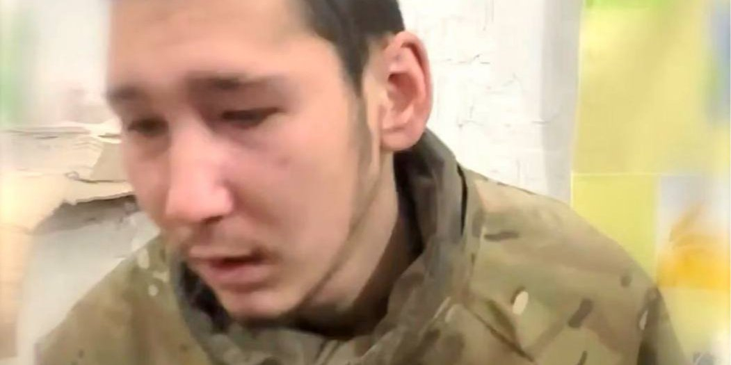 The invader called his mother and told her some not-so-happy news (Photo: Butusov Plus/Telegram/screenshot)