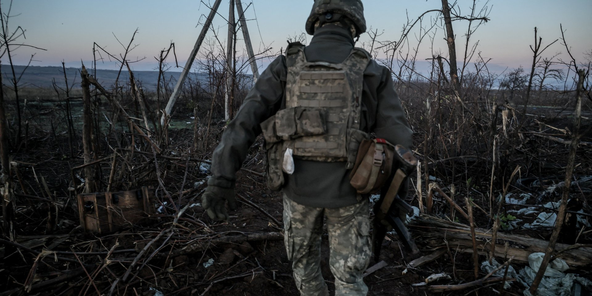 A serviceman of the 24th separate mechanized brigade on the front line near the town of Chasiv Yar in Donetsk Oblast, October 26, 2025 (Photo: Oleg Petrasiuk/Press Service of the 24th King Danylo Separate Mechanized Brigade of the UAF / Reuters)
