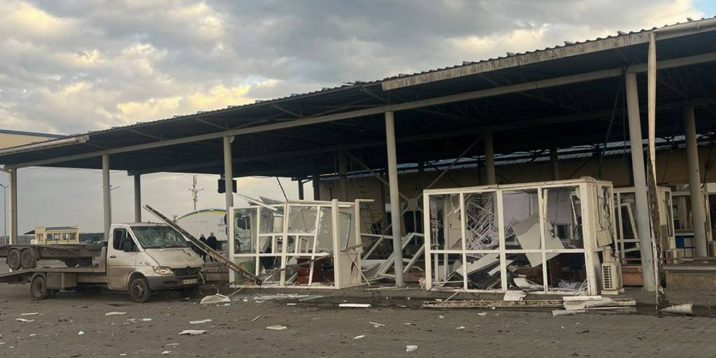 Damage to the infrastructure of the Orlivka ferry complex caused by Russian drone strikes, November 22, 2025 (Photo: State Border Guard Service)