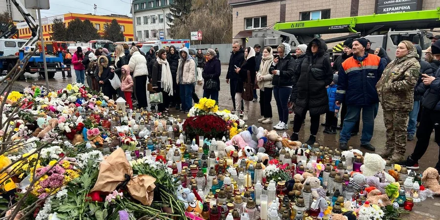 Российский удар по Тернополю: спасатели достали из-под завалов тело еще одной женщины, количество погибших возросло до 33