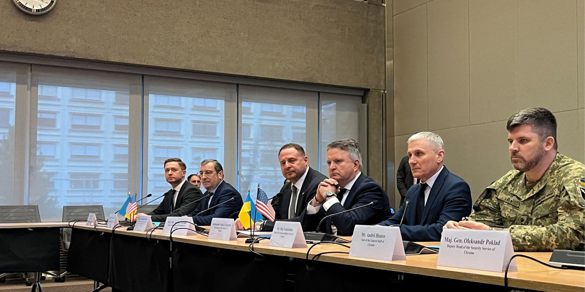 Ukrainian delegation at the negotiations with the USA in Switzerland, Nov. 23, 2025 (Photo: REUTERS/Emma Farge)