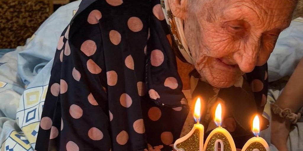 Украинка отметила 100-летний юбилей (Фото: Ілона Роман/Instagram)