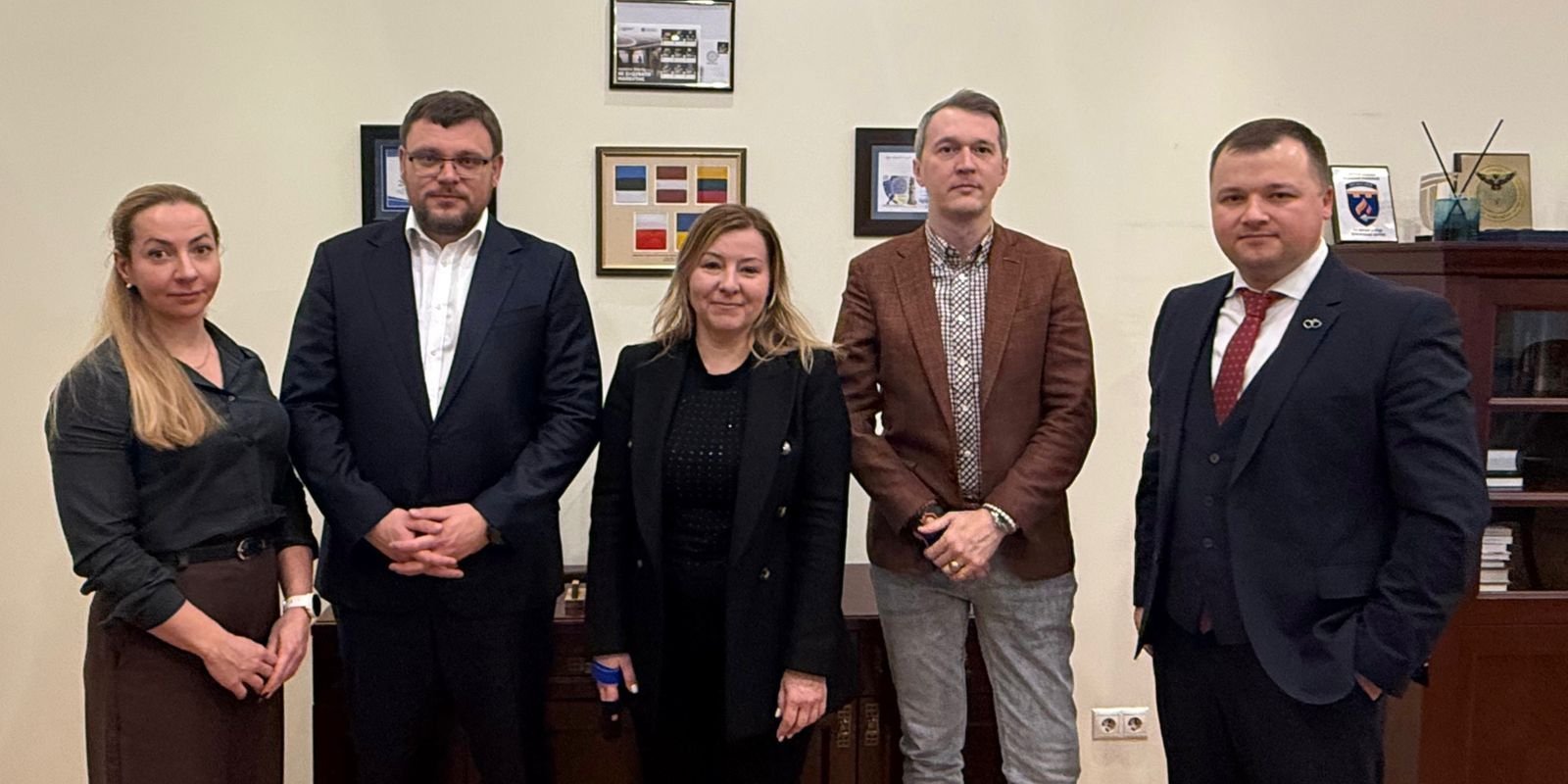 Общественный антикоррупционный совет Минобороны подал в&nbsp;НАБУ заявление о&nbsp;злоупотреблениях при закупке бронежилетов