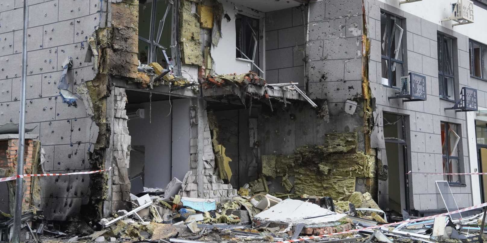 Aftermath of the Russian strike on Kyiv (Photo: Serhii Okunev / NV)