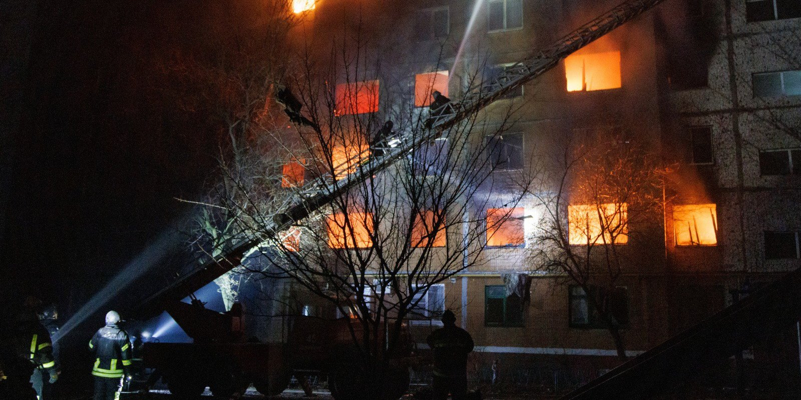 Russian drone hit apartment building in Kramatorsk (Photo: Donetsk Oblast's SES)
