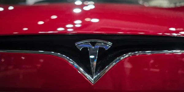 Tesla (Фото: depositphotos.com)