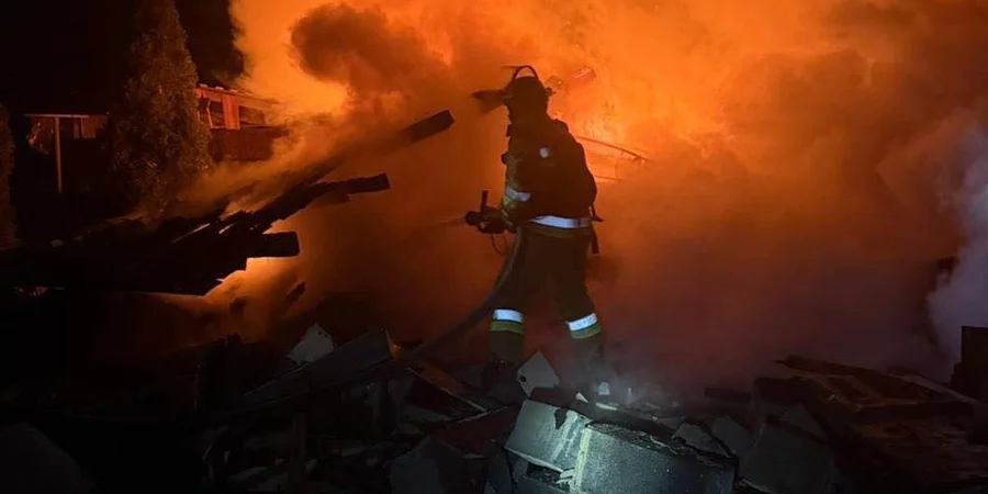 Онлайн ночных атак: в Славянске от удара КАБом пострадали шесть человек, в Новгород-Северском от удара шахеда погиб мужчина