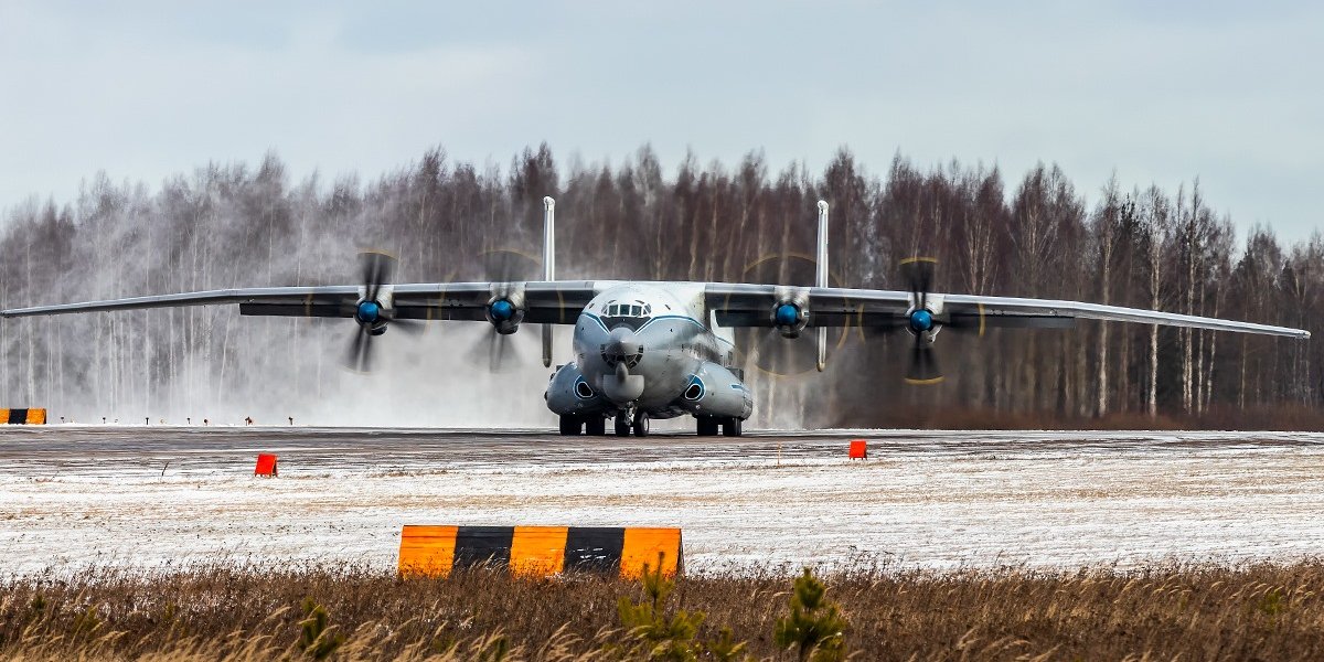 Военно-транспортный самолет Ан-22 (Фото: Минобороны РФ/Facebook)
