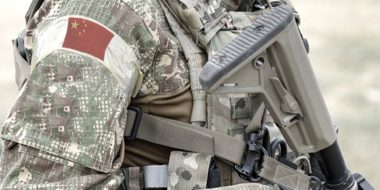 Пограничные подразделения Китая тестируют первую в мире портативную квантовую радиостанцию (Фото: Bumble-Dee/Depositphotos)