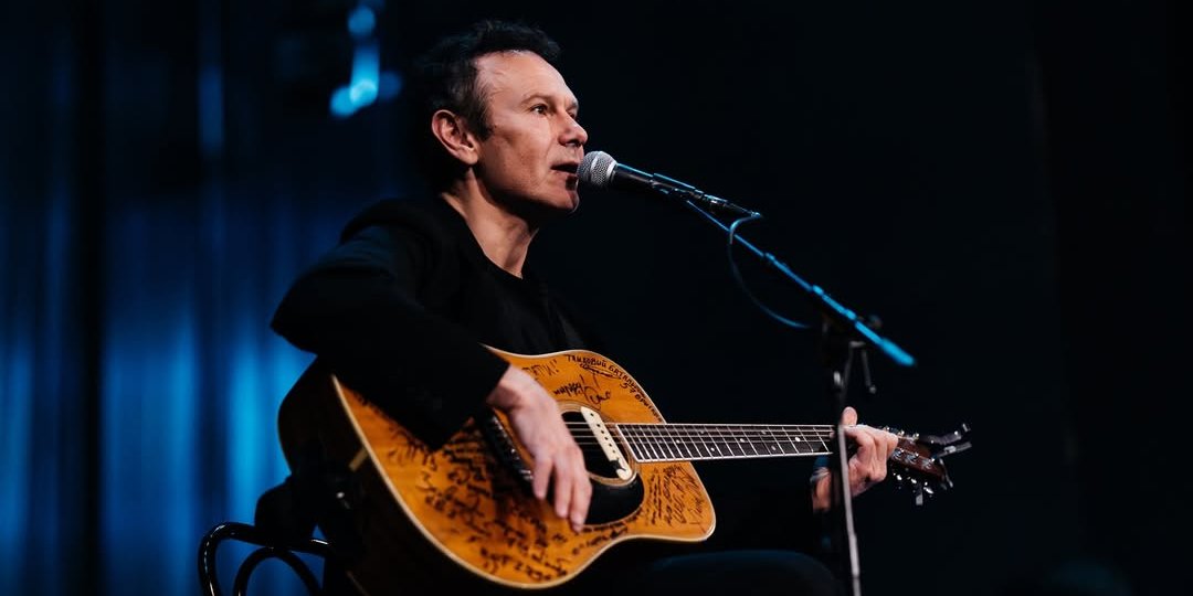 Святослав Вакарчук растрогал обращением к своим детям Ивану и Соломии (Фото: sviatoslav.vakarchuk/Instagram)