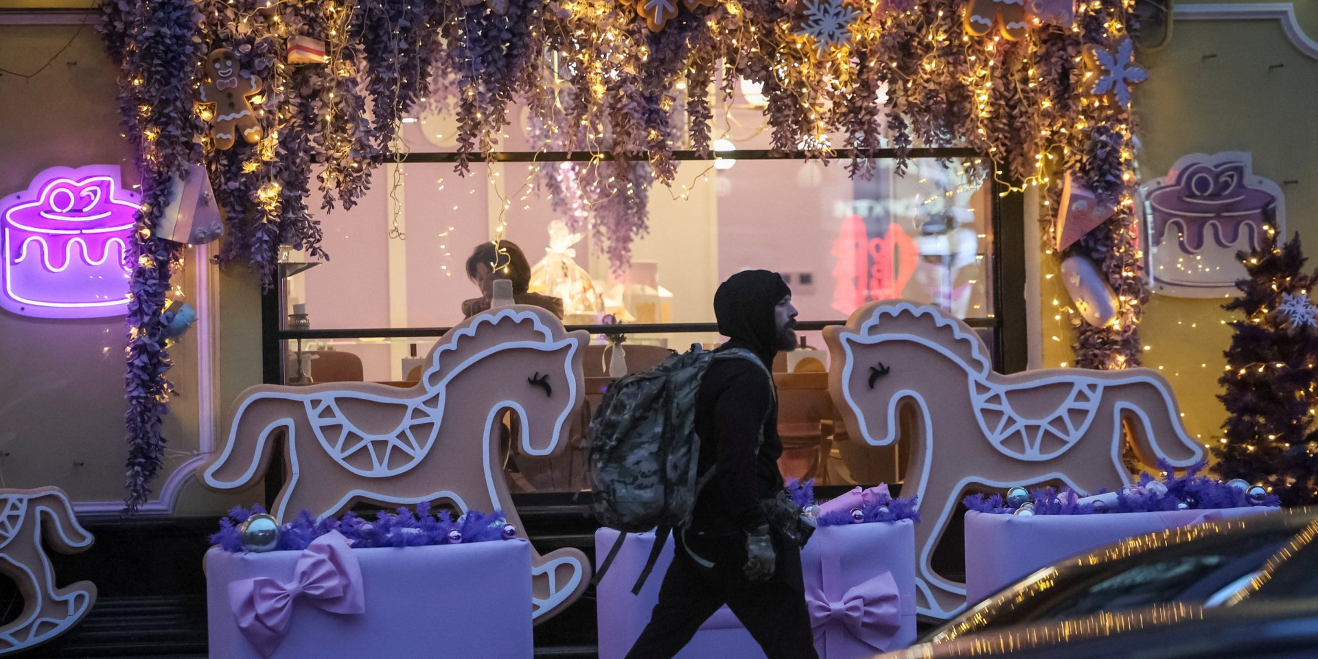 Ukrainians’ trust in the United States and NATO has declined (Photo: REUTERS/Gleb Garanich)