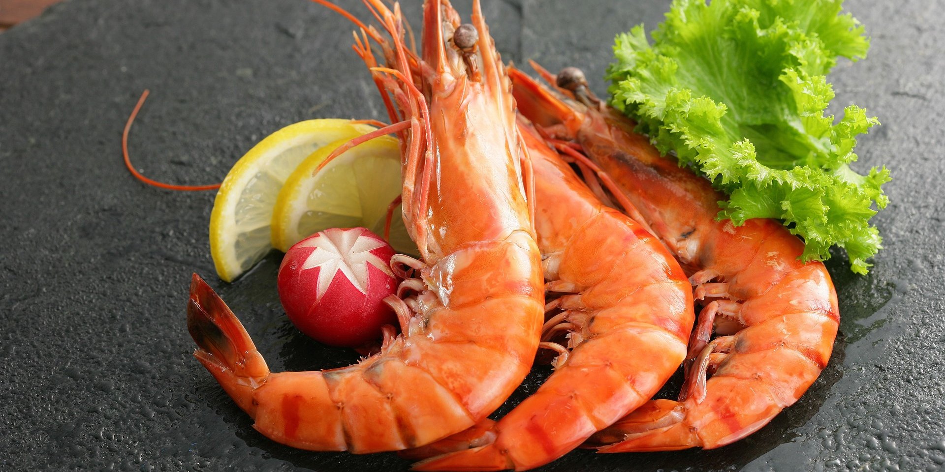 Як не перетворити корисні продукти на святкову шкоду (Фото: sintec/pixabay)