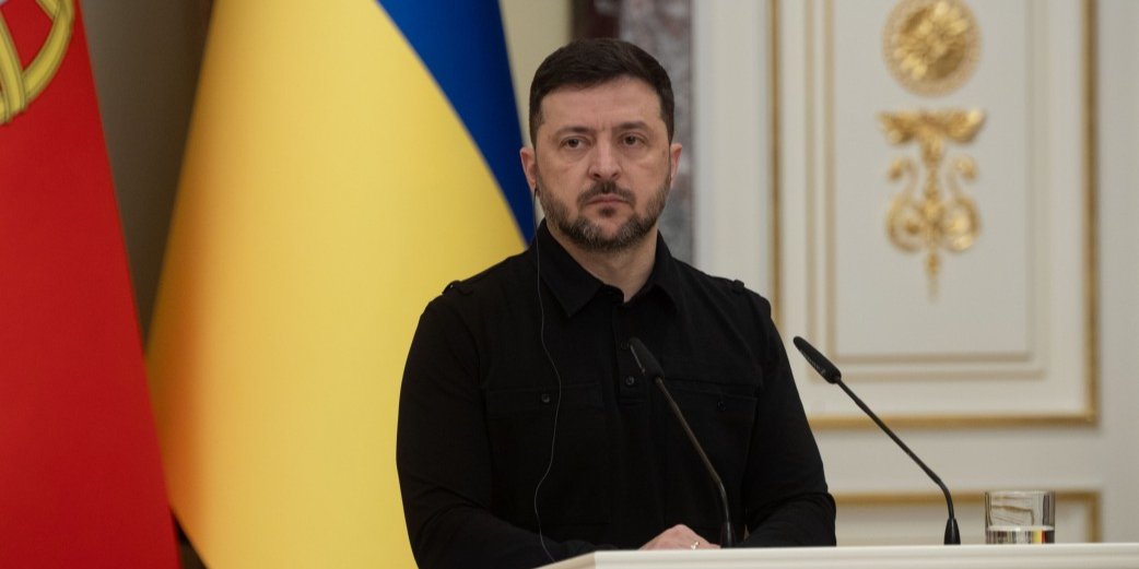 Президент України Володимир Зеленський на спільній пресконференції з прем'єр-міністром Португалії Луїшем Монтенегру (Фото: Офіс президента)