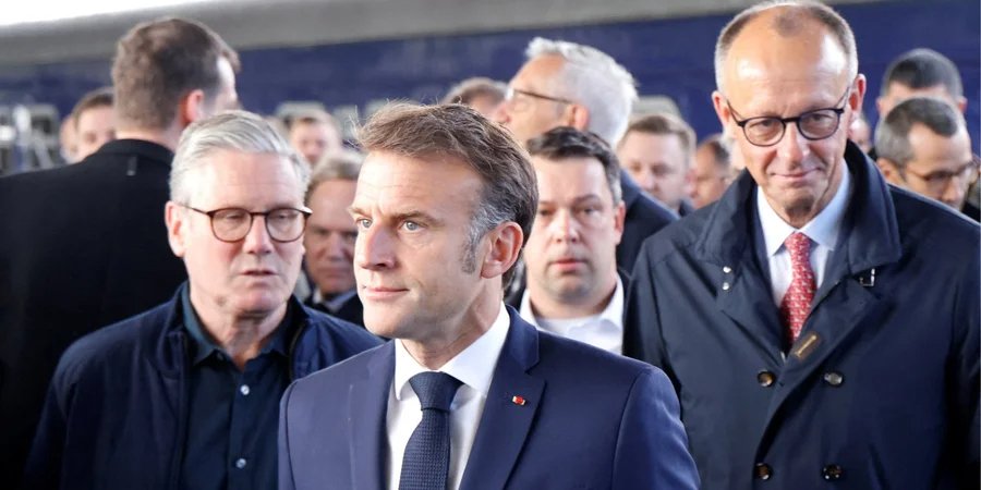 Прем'єр-міністр Великої Британії Кір Стармер, президент Франції Еммануель Макрон і канцлер Німеччини Фрідріх Мерц на&nbsp;вокзалі в&nbsp;Києві, 10 травня 2025 року (Фото: LUDOVIC MARIN/Pool via REUTERS)