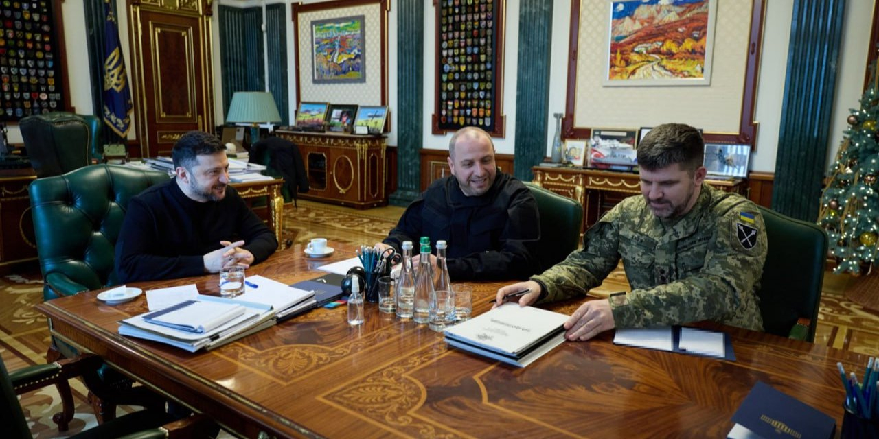 Zelenskyy listened to reports from Umerov and Hnatov following their meeting with the American team (Photo: @V_Zelenskiy_official)