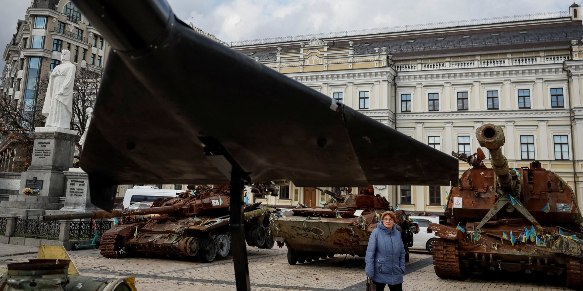 Выставка уничтоженной российской военной техники в центре Киева, 28 октября 2025 год (Фото: REUTERS/Gleb Garanich)