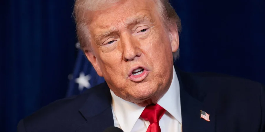 Майже половина громадян США висловила незадоволення діями Трампа (Фото: REUTERS/Jonathan Ernst)