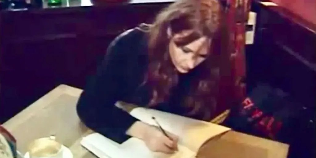 Кав’ярня, у якій працювала Роулінг, відкрилась після чотирирічної перерви (Фото: The Elephant House)