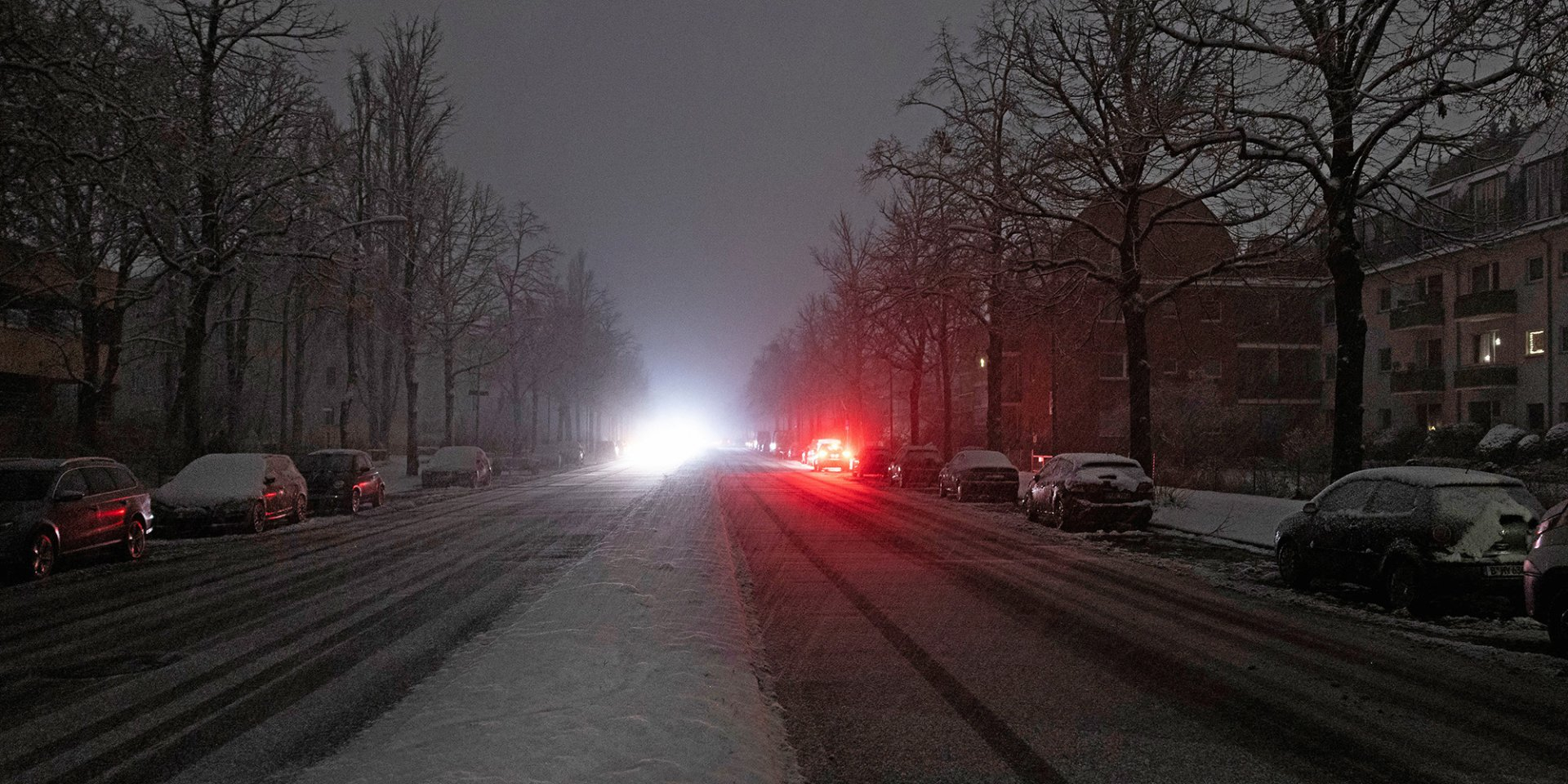 In Berlin, as of the evening of January 5, up to 30,000 households remain without electricity (Photo: Reuters)