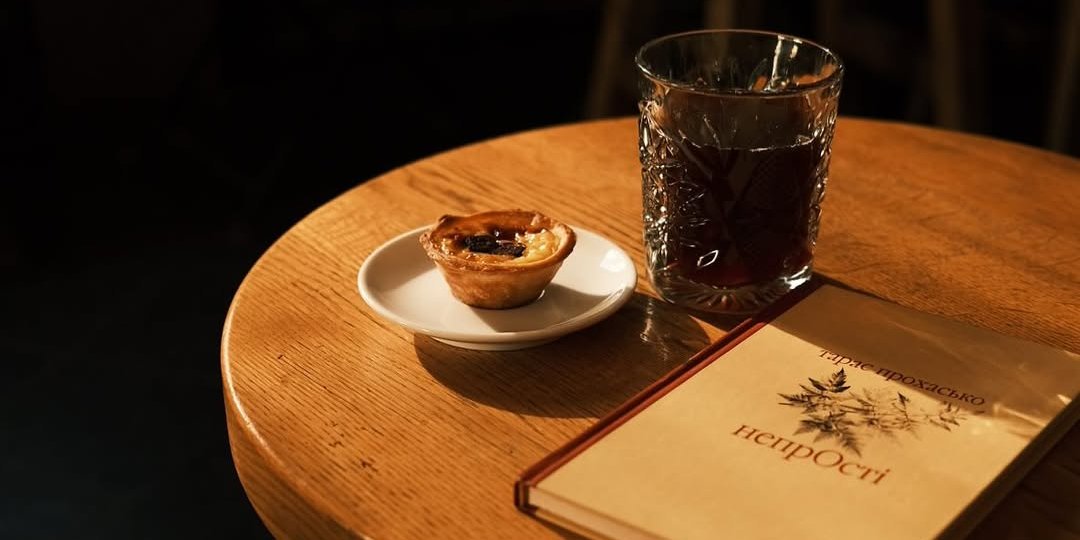 Затишна кав’ярня з кавою та десертами (Фото: Instagram @right_coffee_bar)