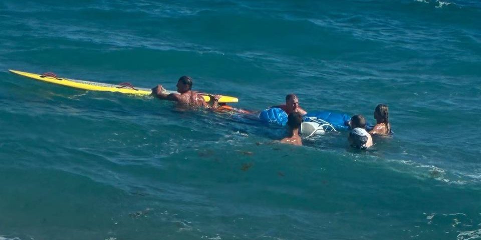 У США рятували чоловіка, який зірвався з параплана в океан (Фото: Riviera Beach Police Department/Facebook)
