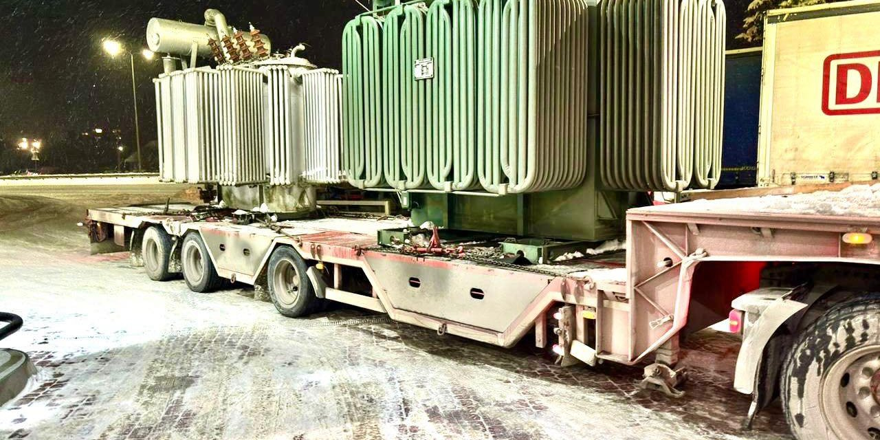 Industrial boilers in transit (Photo: Andrii Sybiha / Facebook)