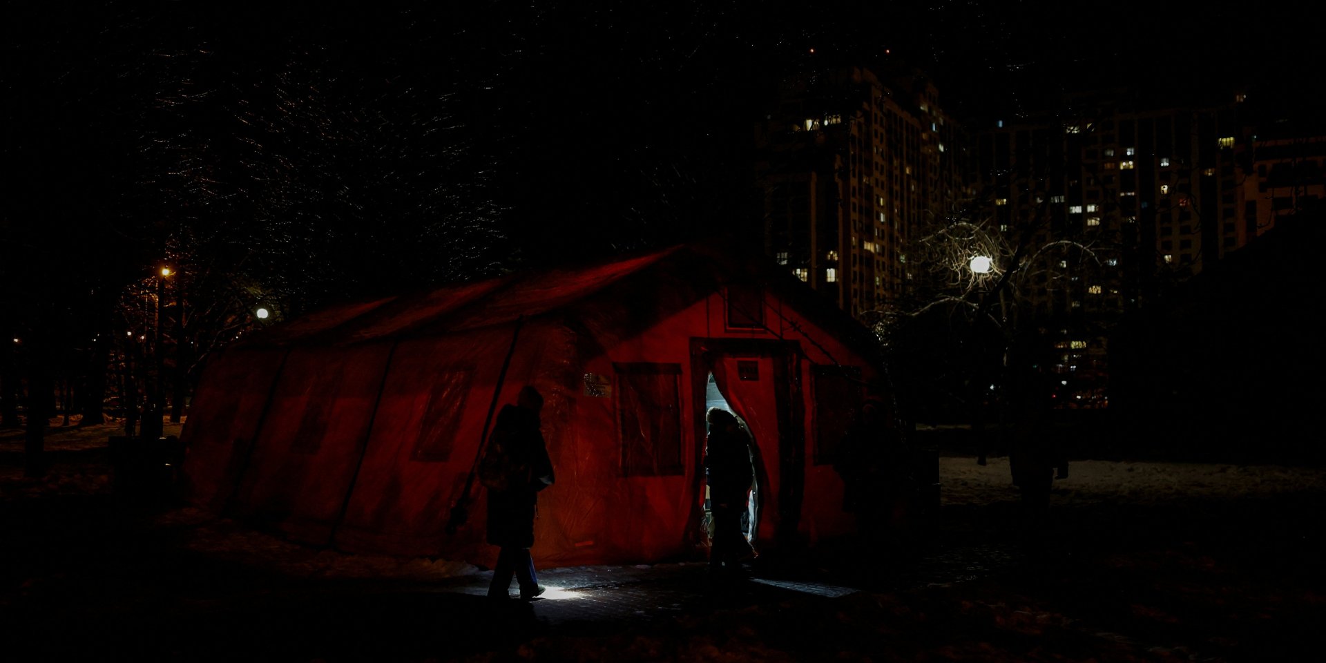 Киев во время отключений света, 20 января 2026 года (Фото: REUTERS/Alina Smutko)
