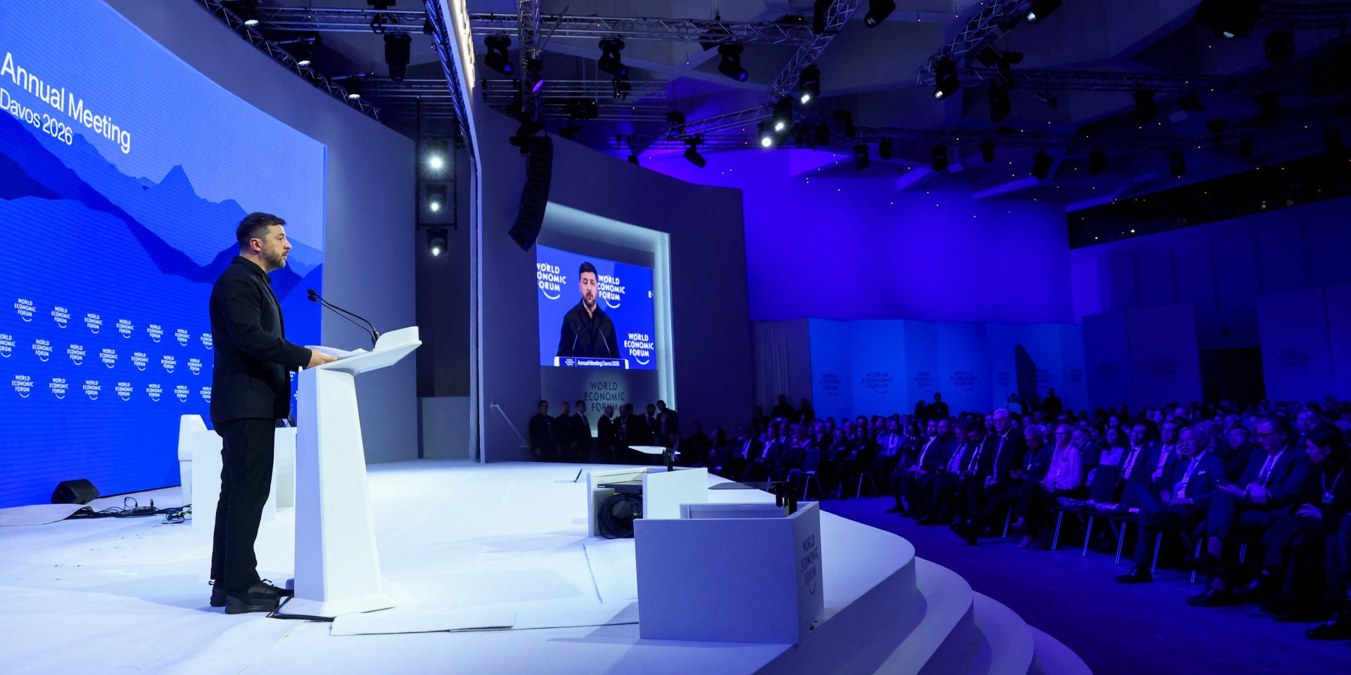 Володимир Зеленський приїхав у Давос наступного дня після прибуття і виступу Дональда Трампа (Фото: REUTERS/Denis Balibouse)