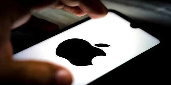 iPhone (Фото: depositphotos.com)